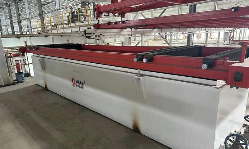 مخزن غوطه وری مایع